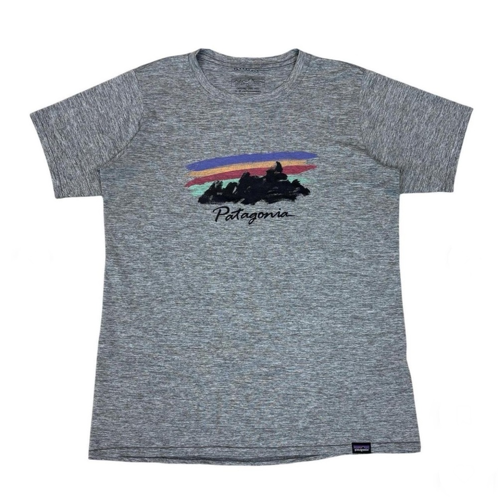Patagonia Capilene Cool Daily Graphic T-
Shirt - Women's | Medium
